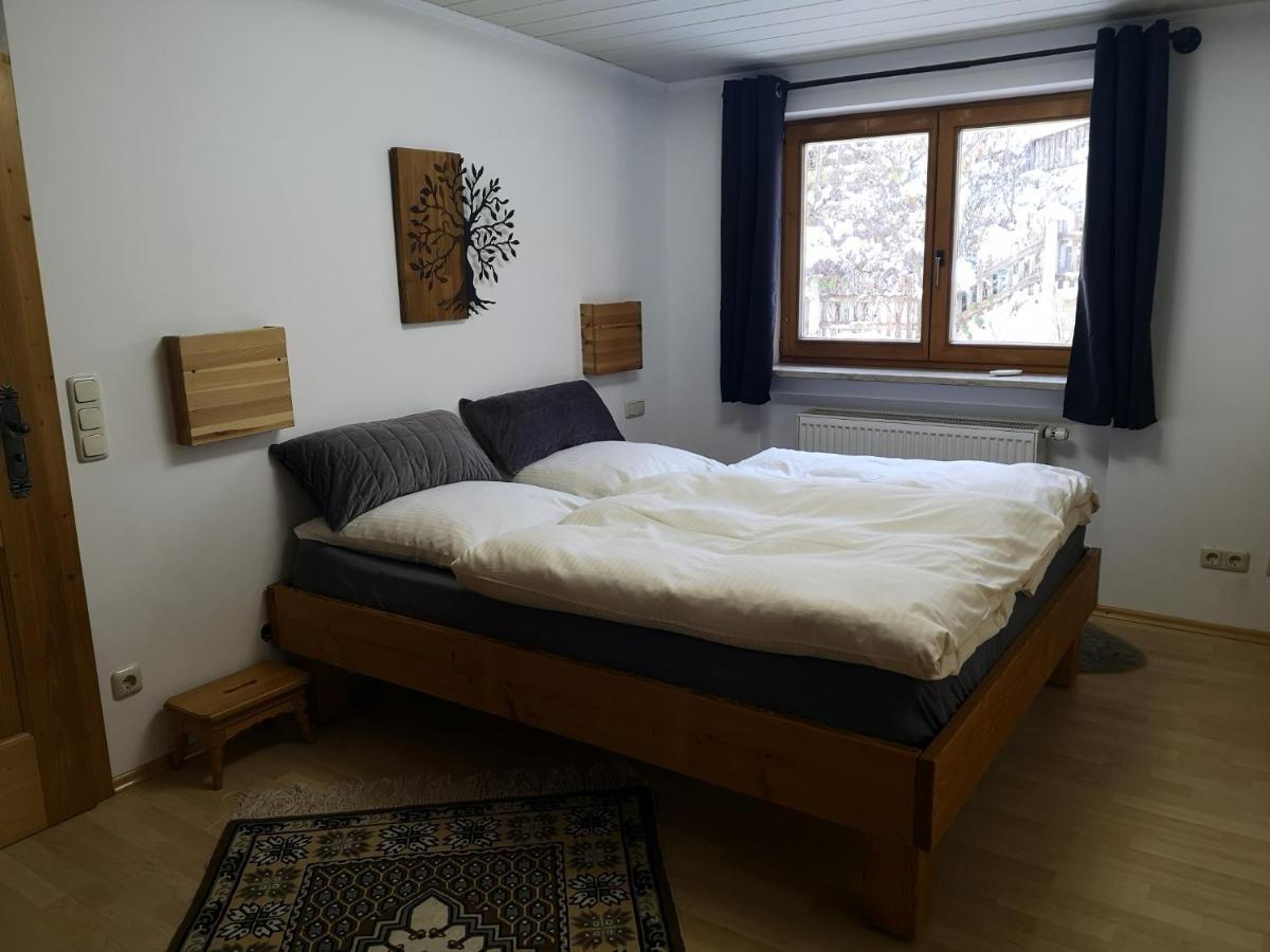 Ferienwohnung Hofheinz Гармиш-Партенкирхен Екстериор снимка