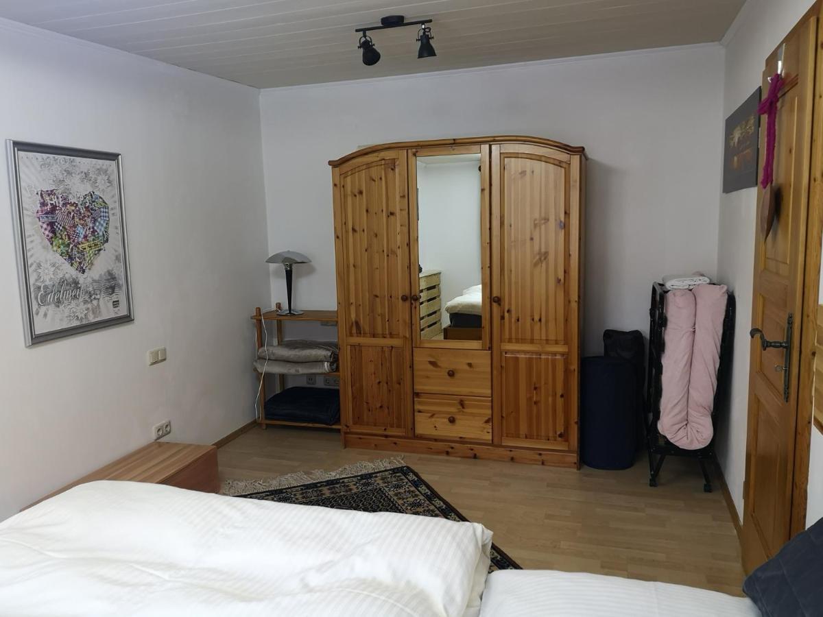Ferienwohnung Hofheinz Гармиш-Партенкирхен Екстериор снимка